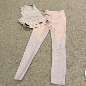 Outdoor Voices Tri Color Set Leggings Sports Bra